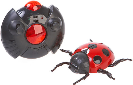 tro-choi-bo-canh-cung-leo-tuong-dieu-khien-tu-xa-bang-remote (1).jpg